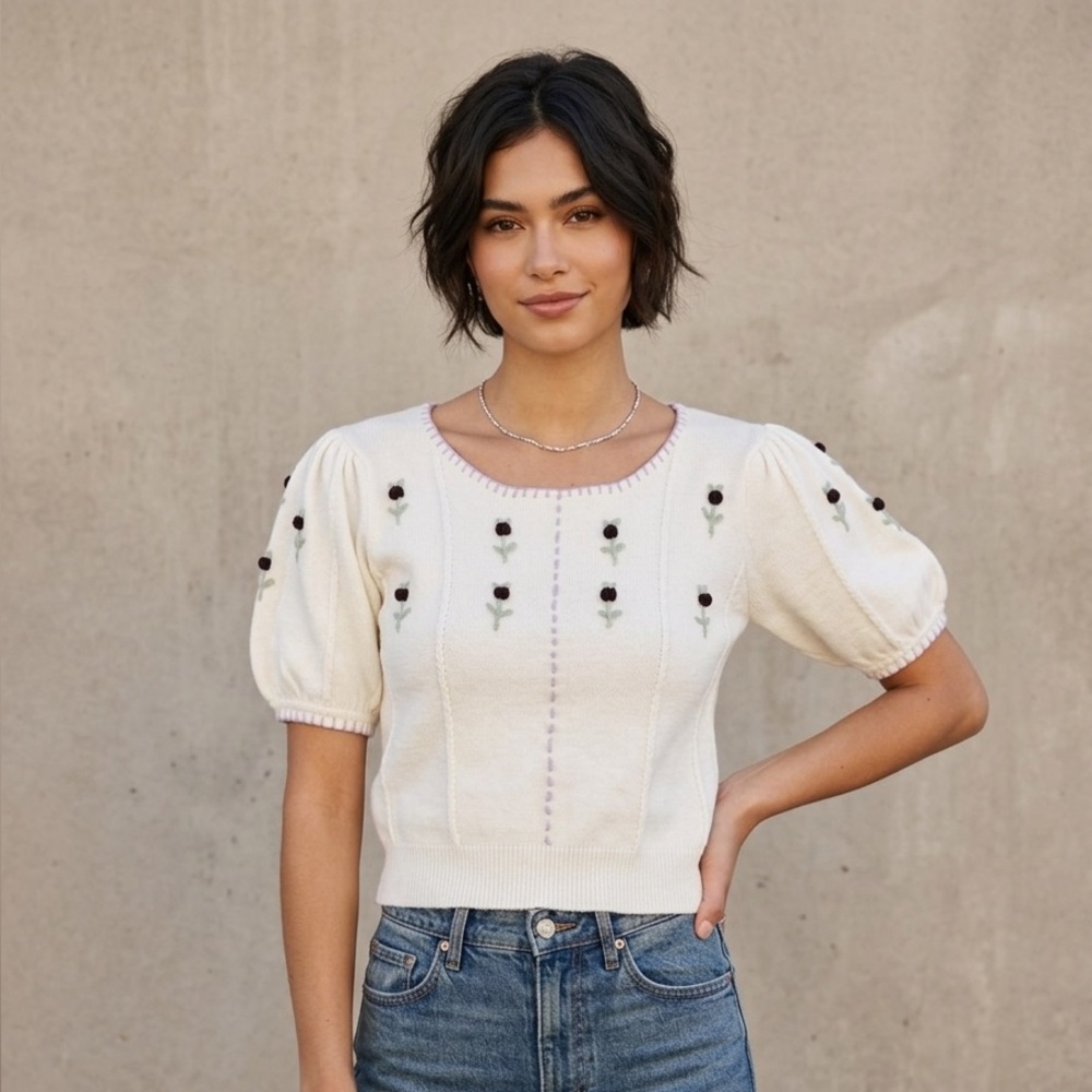 NWT- Listicle Embroidered Floral Cottage Core Short Sleeve Sweater size small
